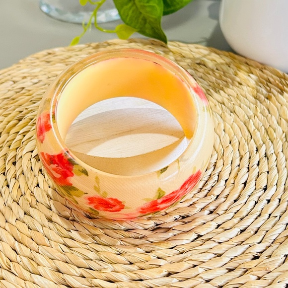 Vintage Floral Bracelet with Red and Cream Accents - Picture 6 of 11